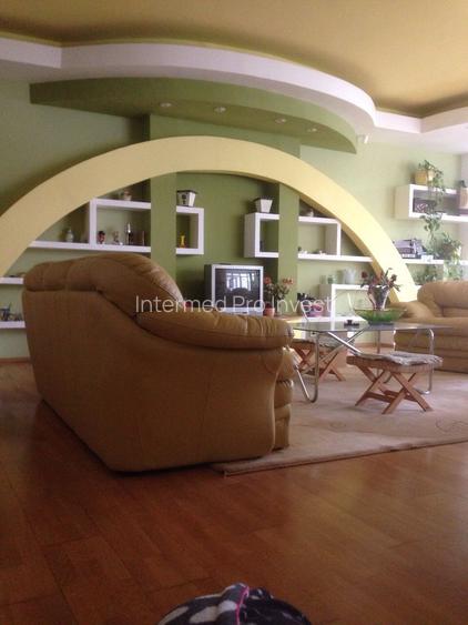 Faleza Nord-vila S+ P+2  ,la 5 minute de plaja... - 3