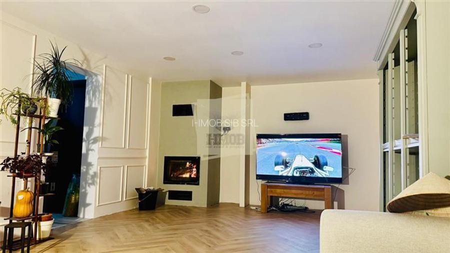 Vila cu 5 camere 3 bai si 400 teren in Sibiu - 11