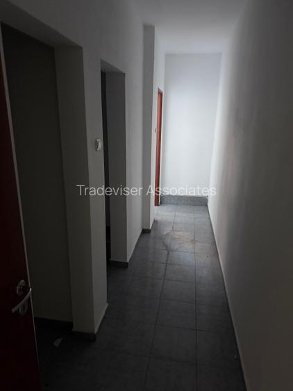 Spațiu Comercial Griviței–199 mp | Vitrină Stradală | Înălțime 5 m | Acces spate - 7