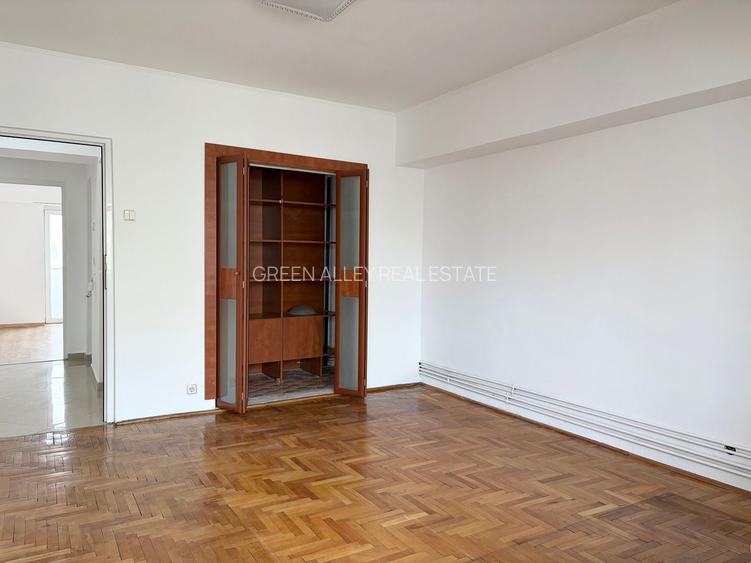 APARTAMENT CU 4 CAMERE AFLAT PE BD DECEBAL APROAPE DE PTA ALBA IULIA - UNIRII - 16