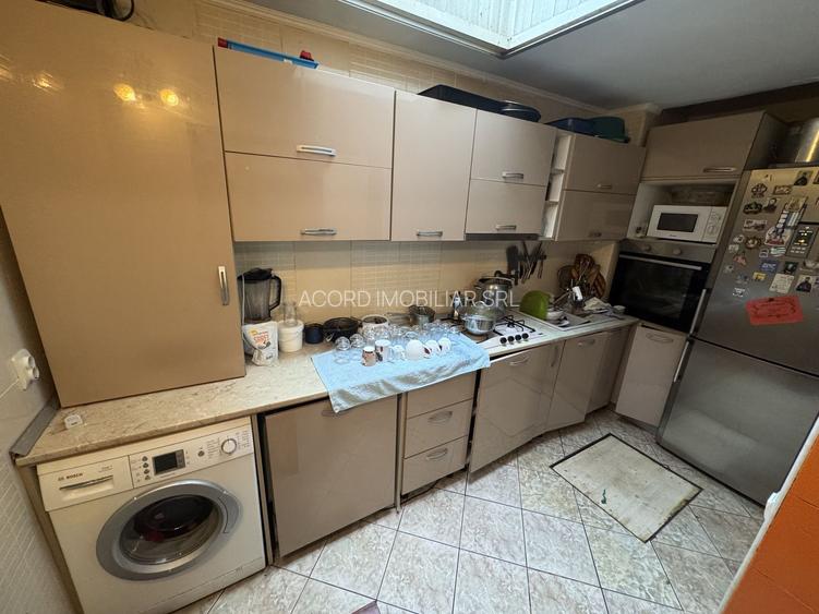 Casa / Vila 4 camere zona Casa de Cultura - 9