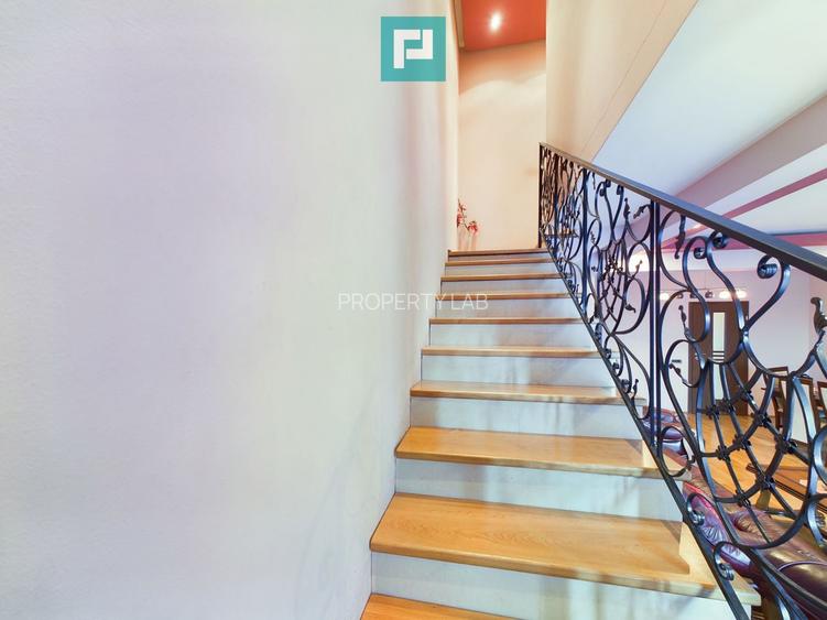 Vilă spațioasă cu 8 camere, Grădiște - 15