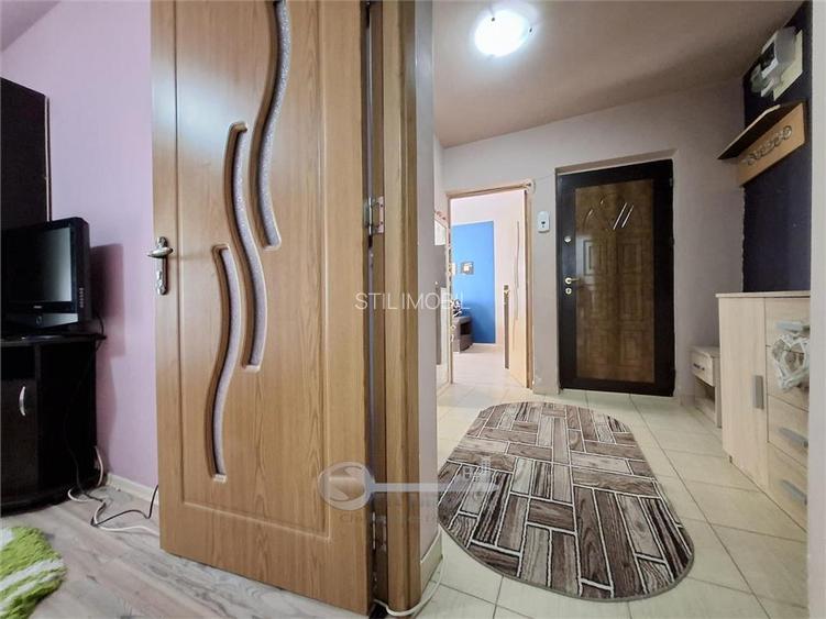 Apartament 2 camere, mobilat si utilat, interesctia Podu de Fier - 17
