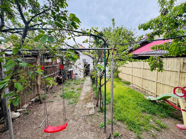 Casa  zonă semicentrală – Str. Adrian, Scd 114, teren 242 mp - 10