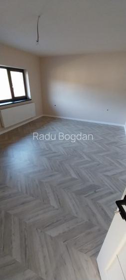 Casa premium cu suprafata mare de 290mp si curte spatioasa  - 4