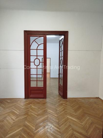 Libera spatiu mare si parcare in vila cu prestanta in locatie eleganta Pache !!! - 5