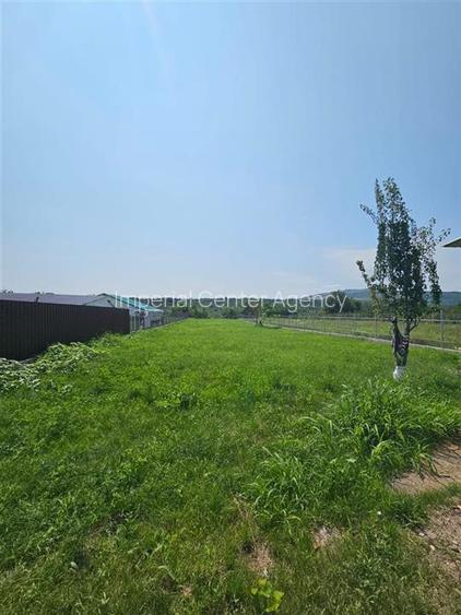 Casa solida, independenta energetic, mutare imediata, 2000 mp teren Targu Trotus - 9