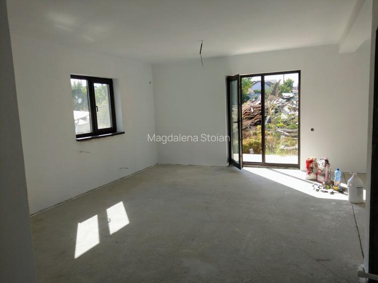 Duplex spatios pe malul lacului P+1E+M proiect german - 7