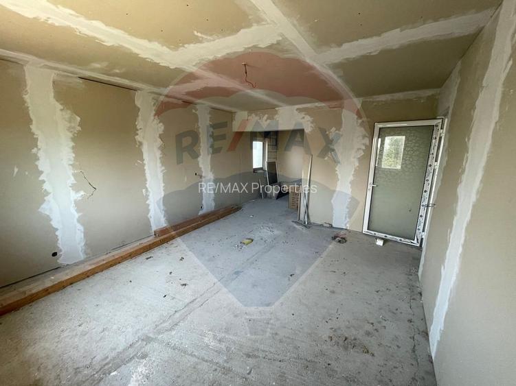 Casă P+1- Vasilați - 491 mp teren - posibiliate de extindere - 10