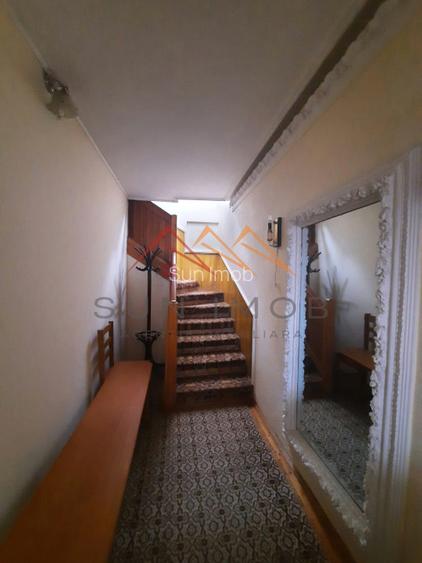 Vila 7 camere, an 1984, garaj, terasa, teren 604 m2, Poiana Campina,PH - 20