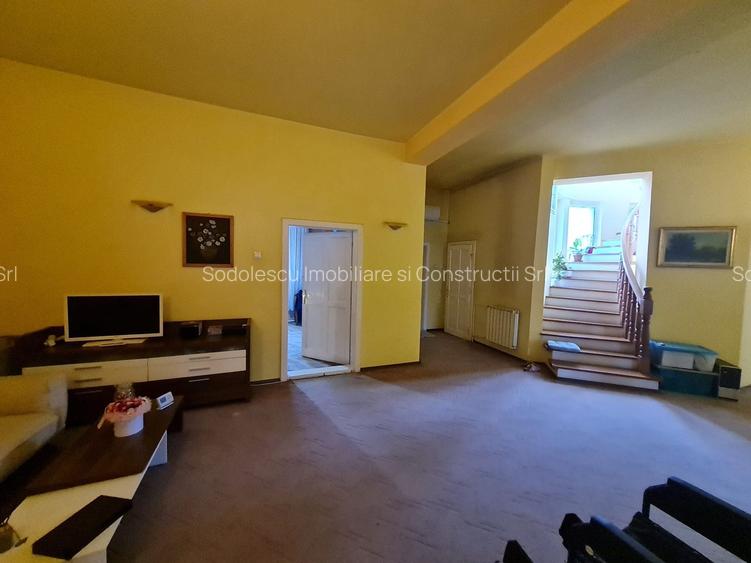 Vila generoasa,destinatii multiple - 8