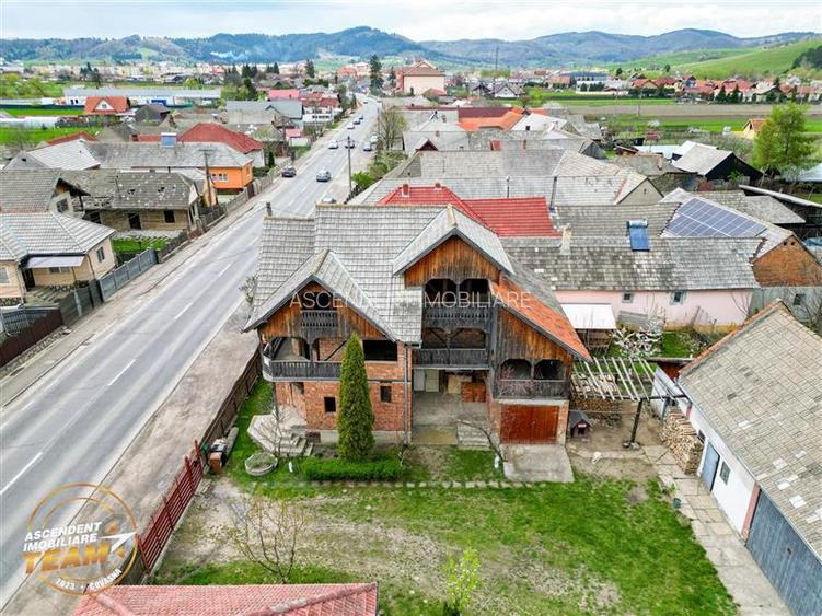 Ansamblu:doua case+anexe+domeniu de 10.101mp, Intorsura Buzaului,Covasna: FILM& - 14