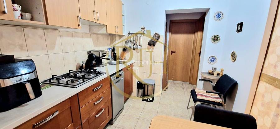 Bloc Nou, Zona Soarelui, apartament 2 camere decomandat, 2 locuri de parcare - 11