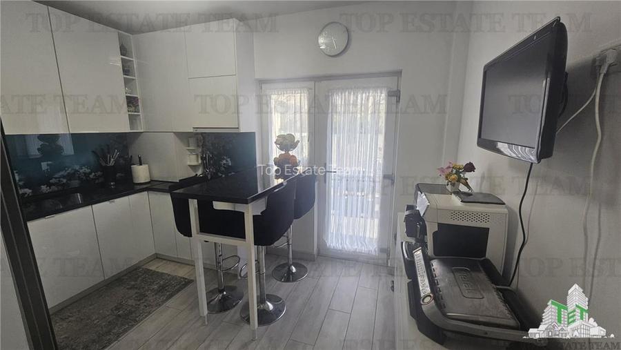 Vila lux 4 camere cu panouri solare in Chiajna - 2