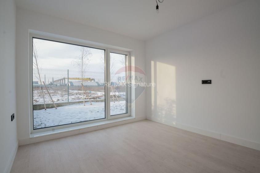 Vanzare apartament de lux cu 4 camere, curte de 279 mp in Pallady - 20