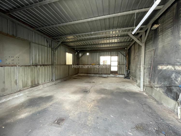 Hale de inchiriat – 200 mp utili si curte 600 mp – Calea Surii Mici - 5