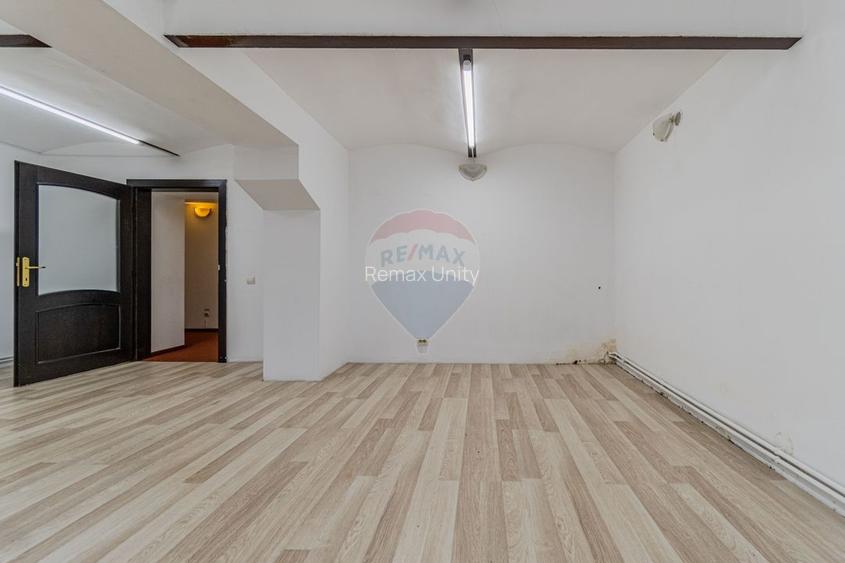 Spațiu de birouri de închiriat – zonă centrală, Str. Castanilor - 9