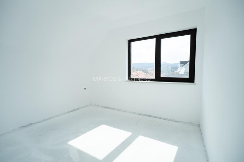 Comision 0% I Casă individuală I 121 mp + teren de 410 Mp I Tăuți - 11