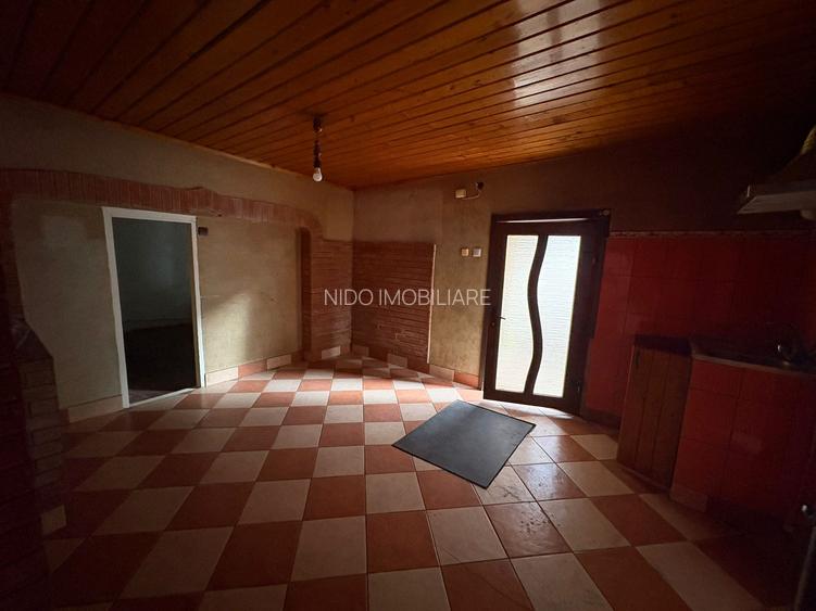 Casa de vânzare - Constanta - 6 CAMERE- 203 mp. totali - 2