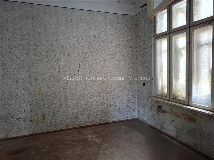 Casa din caramida, Panciu cu teren 2080 mp - 6