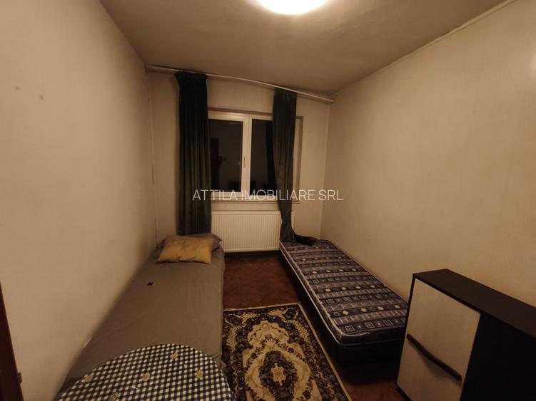 Sagului- Piata Doina 3 camere 400 euro - 12