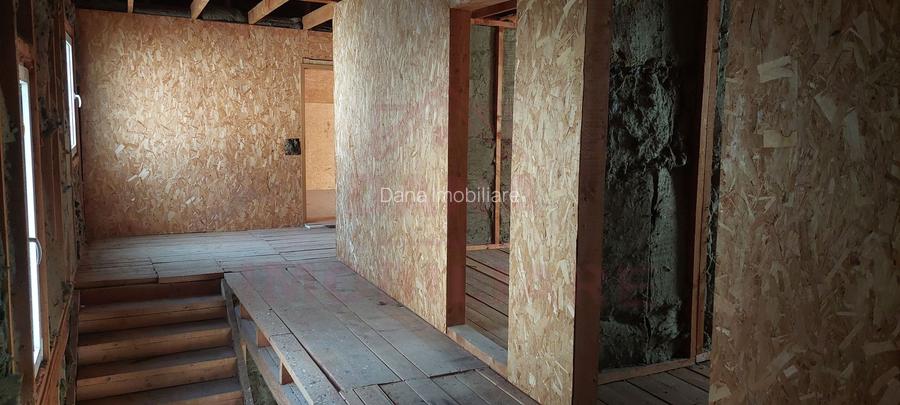 CASĂ INDIVIDUALĂ LA GRI 4CAMERE \RUSCA MONTANĂ \JUD.CS - 12