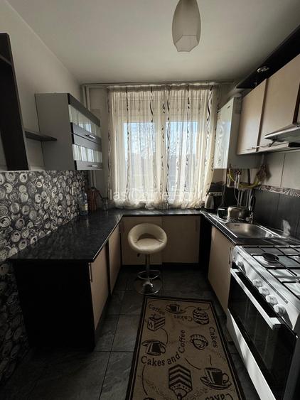 Apartament cu 3 camere Podu Ros - 10