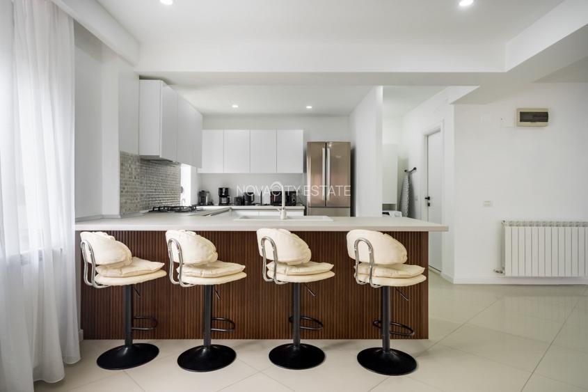 IANCU NICOLAE - AMFITEATRU RESIDENCE, 350 MP, 7 DORMITOARE, 5 BAI, 650 TEREN MP - 53