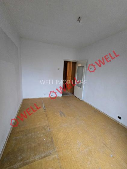 De vânzare apartament cu 2 camere în centrul orașului Covasna, pe strada Unirii! - 9