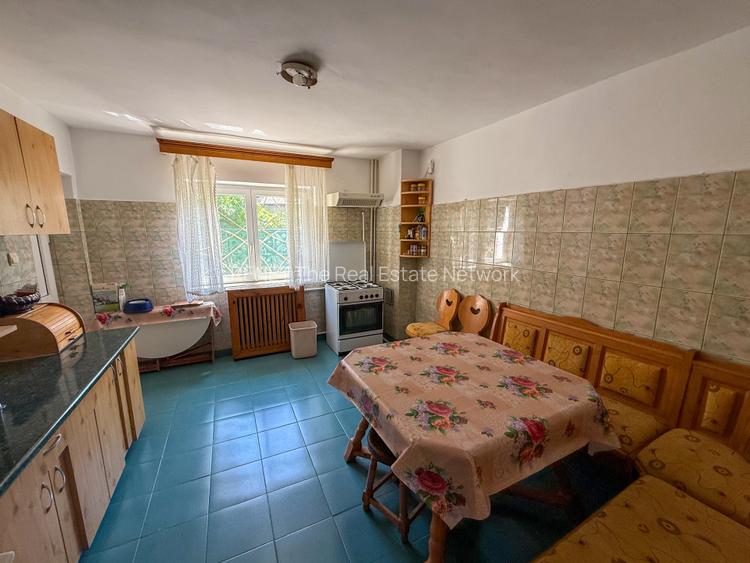 Vila cu 6 dormitoare in Breaza, lot teren 1289 mp - 3