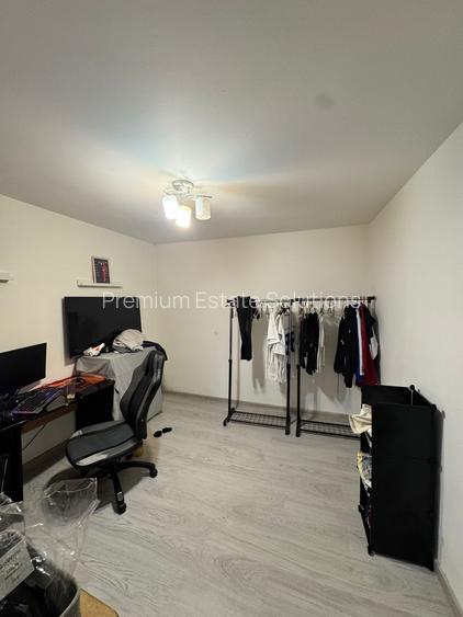 Casa de vanzare in Chiajna - 2 corpuri locuibile + spatiu comercial - 14