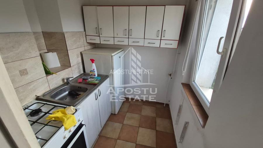 Apartament cu 3 camere, balcon, zona Sagului - 7