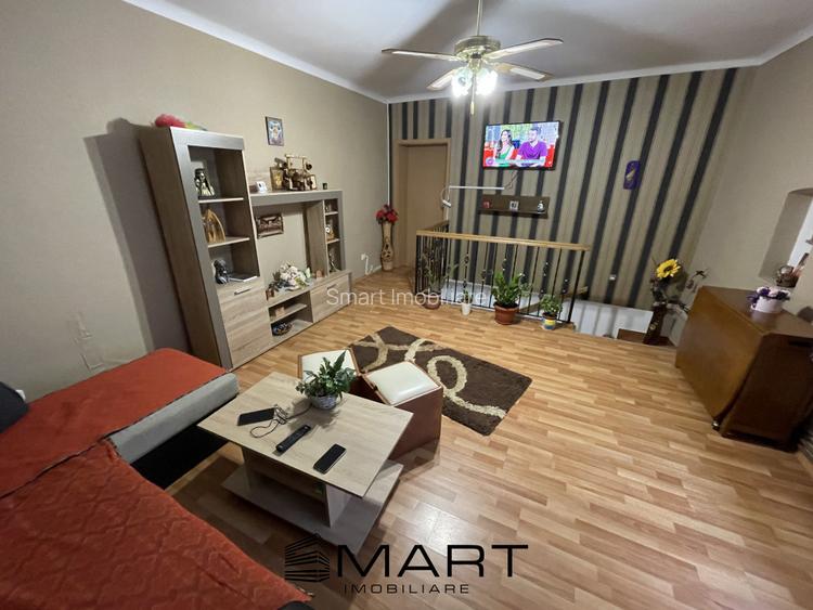 Casa cu doua apartamente si curte zona Turnisor - 6