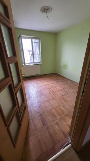 Apartament 4 camere 83.4 mp str.Victoriei, bl.114 Alba Iulia