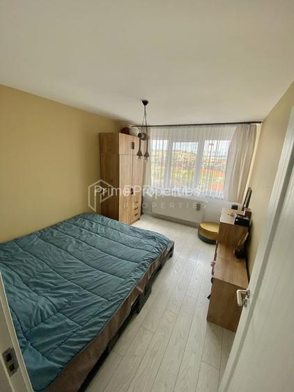 Apartament cu 2 camere, renovat și mobilat – Vedere panoramică - 4