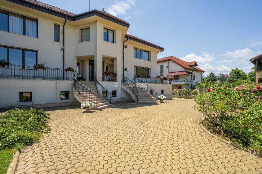 Vila exclusivista in Baneasa – teren 3.718 mp, suprafata desfasurata 1.750 mp - 50