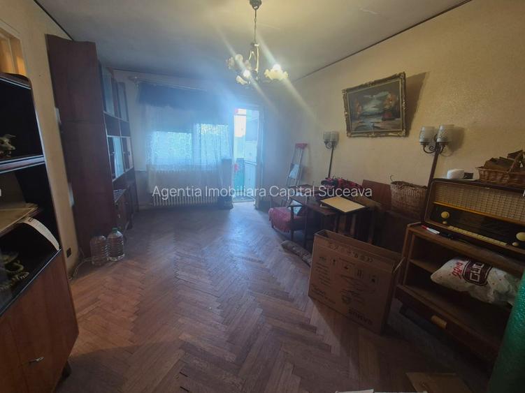 Apartament 3 camere ULTRACENTRAL de vanzare - 2