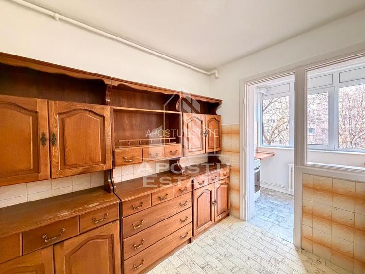 Apartament cu 3 camere, centrala proprie, zona Complex Studentesc - 9