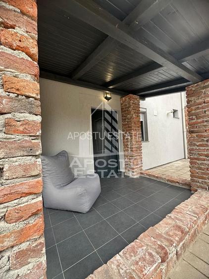 Casa individuala cu 4 camere,2 bai,mobilata,Calea Lipovei - 36