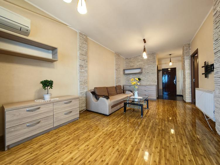 Apartament de 3 camere - Bucureștii Noi - Dămăroaia, pe strada Berveni