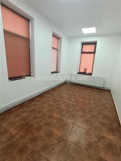 Casa Pretabila Cabinete Medicale, suprafata construita 131 mp, Piata Concordia - 7