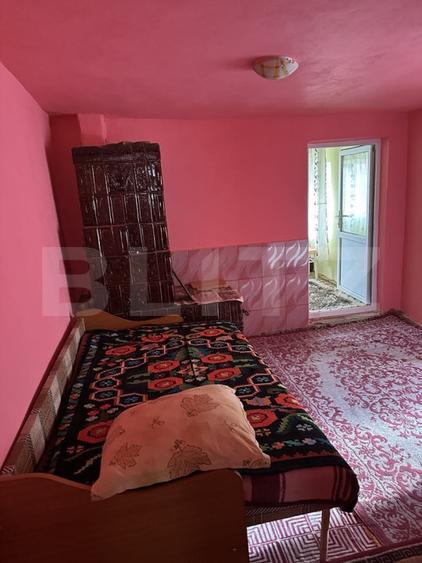 Casa cu 3 camere, zona Isvarna