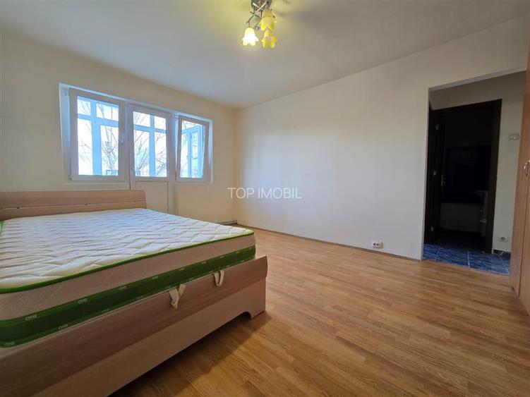 Etaj 2 - Mircea cel Batran, 2 camere, liber - 2
