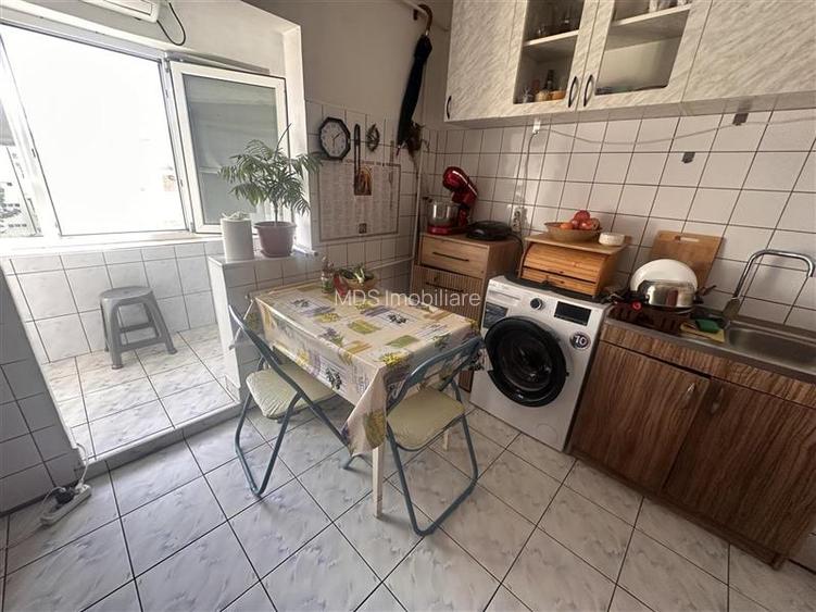 Decomandat, 54 mp, linga parcul padurice - 2