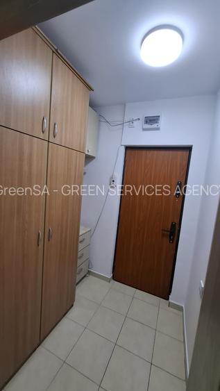 Metrou Favorit, proaspat renovata - 9