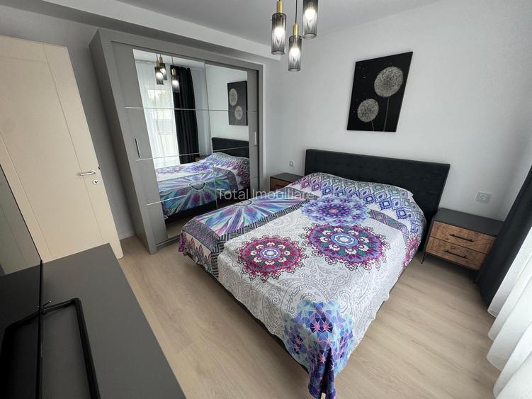 CASA INDIVIDUALA CUPLATA MOBILATA SI UTILATA STR. PALTINIS 52 - 28