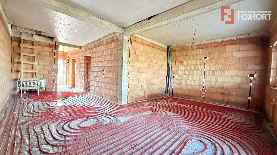 Duplex de vanzare 3 camere + pod mansardabil - Mosnita Veche - 3