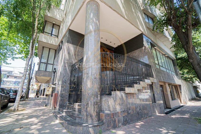 Ultracentral -Cladire impozanta  D+P+2E. - 51