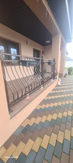 Casa de vanzare  3 camere - 15