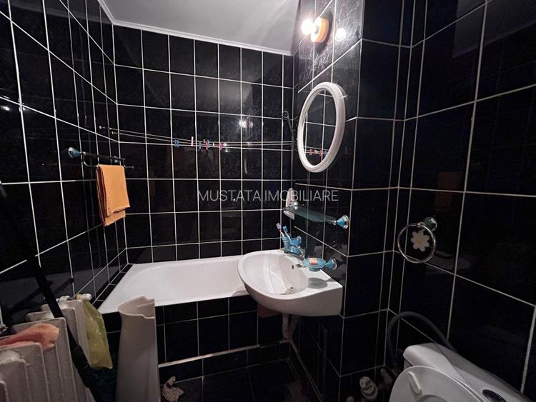 Apartament 3 camere confort 1 decomandat, Plantelor, etaj 3. - 5